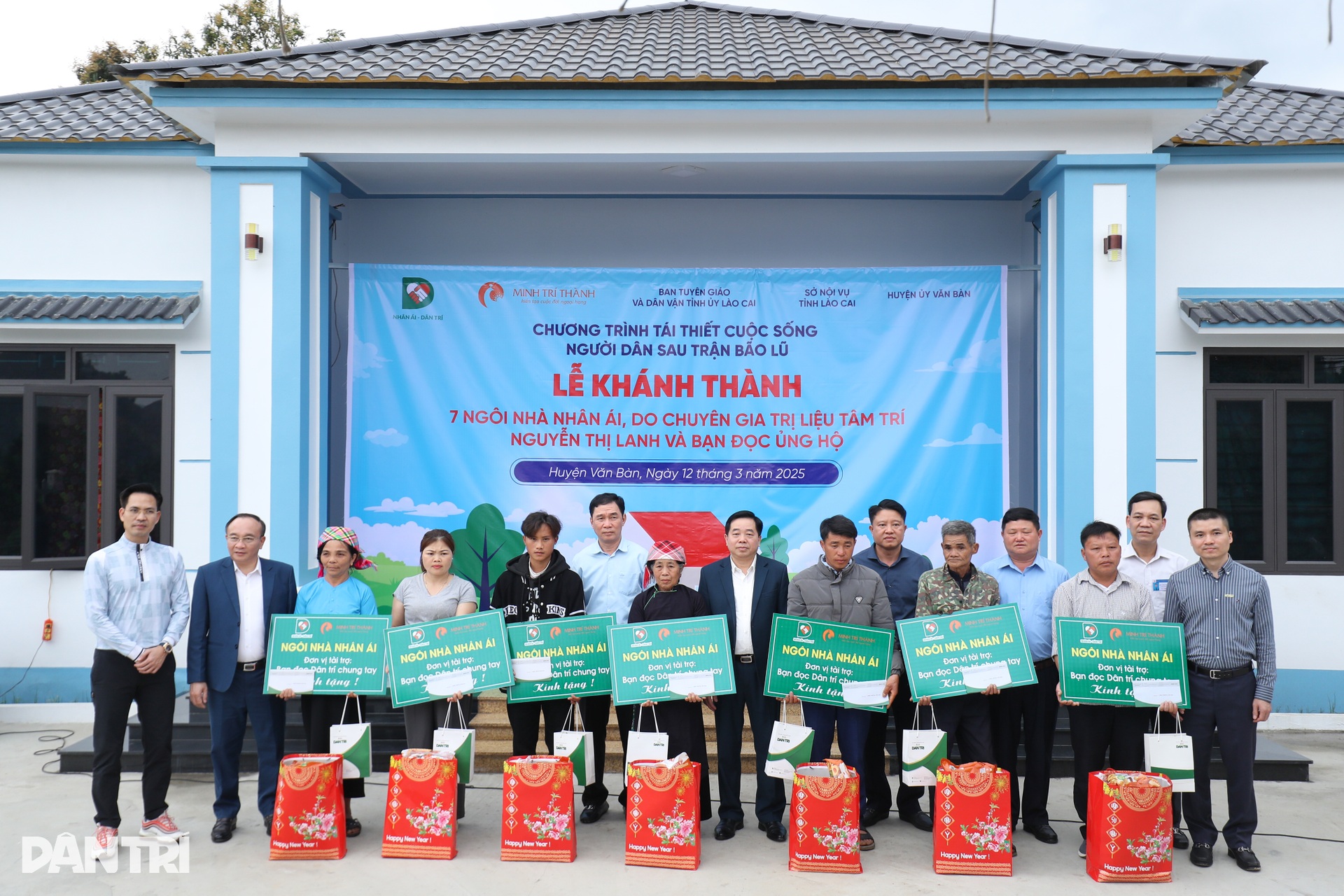 Báo Dân trí khánh thành 7 nhà Nhân ái tại tỉnh Lào Cai - 10 Báo Dân trí khánh thành 7 nhà Nhân ái tại tỉnh Lào Cai - 10