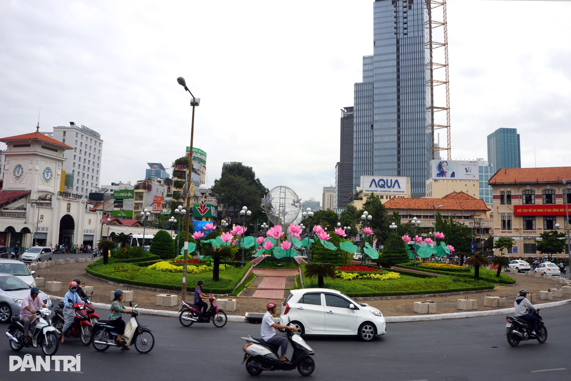 Diện mạo bùng binh Bến Thành sau hơn 100 năm - 11 Diện mạo bùng binh Bến Thành sau hơn 100 năm - 11