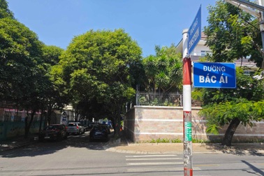 Nam bảo vệ nghi bị đồng nghiệp đâm tử vong ở TPHCM