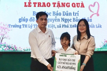 Hơn 660 triệu đồng do bạn đọc giúp đỡ, bé gái 10 tuổi có cơ hội phẫu thuật