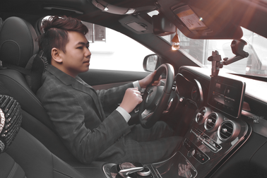 Người đàn ông đứng sau các streamer nổi  tiếng