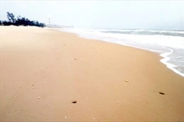 Tìm nhân thân thi thể nữ dạt vào bờ biển