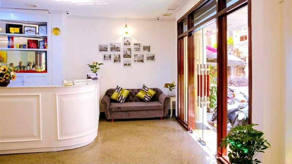 Vụ khách sạn ở Hà Nội từ chối khách lúc 2h sáng: Hành xử vô lý! - 3