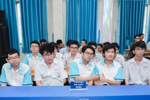 9 học sinh giỏi quốc gia đạt điểm toán cao nhất học trường nào?