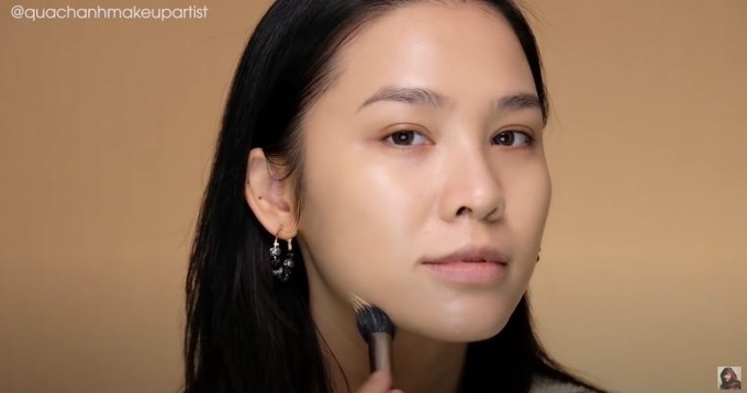 Trang bị ngay bí kíp makeup tỏa sáng cho tiệc cuối năm - Ảnh 2.