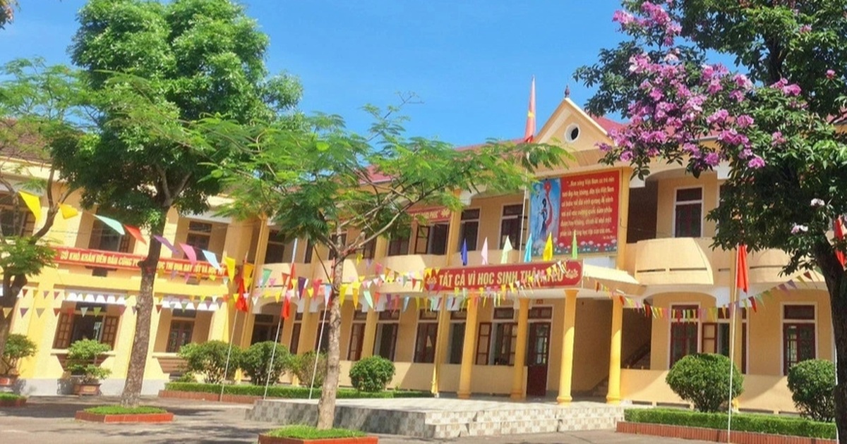 Khởi tố nam sinh lớp 11 dùng gậy gỗ đánh học sinh lớp 9 tử vong