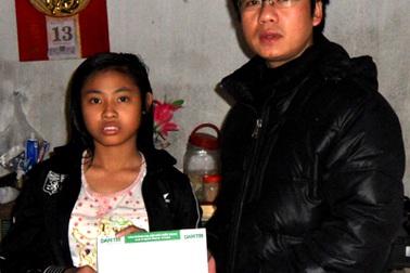 Học bổng Việt Kiều Pháp đến với em Ngô Thị Lợi đầu năm