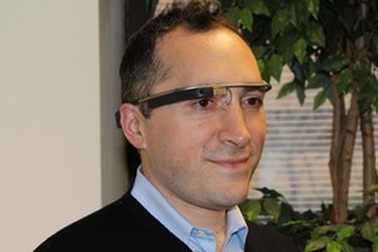 “Cha đẻ” kính thông minh chia tay Google, đầu quân cho Amazon