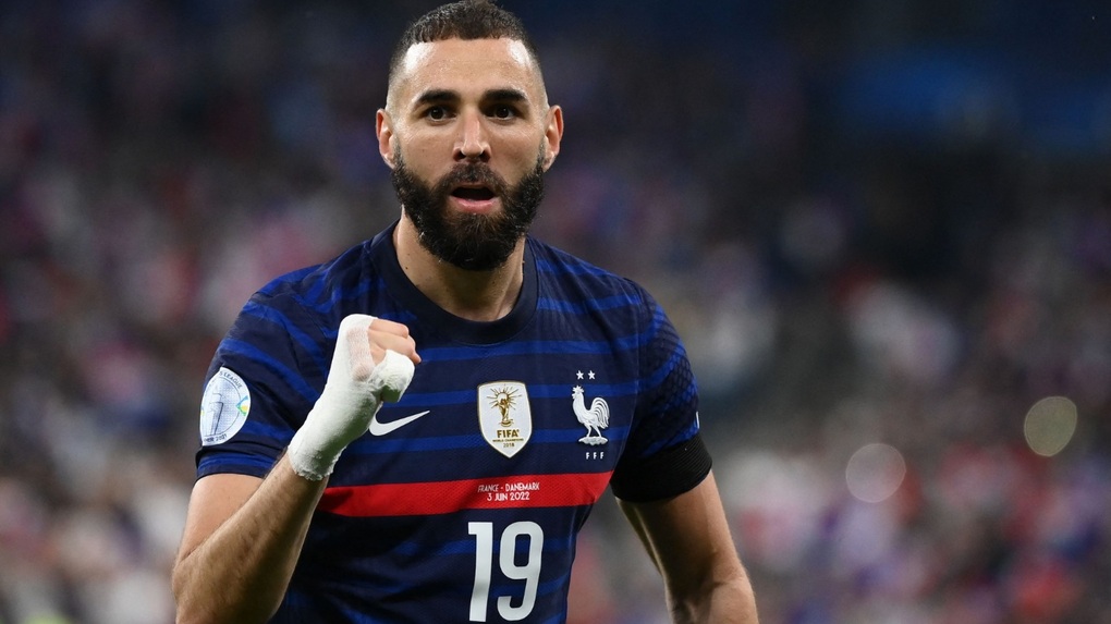 Karim Benzema mắng HLV Deschamps là kẻ dối trá - 2 Karim Benzema mắng HLV Deschamps là kẻ dối trá - 2