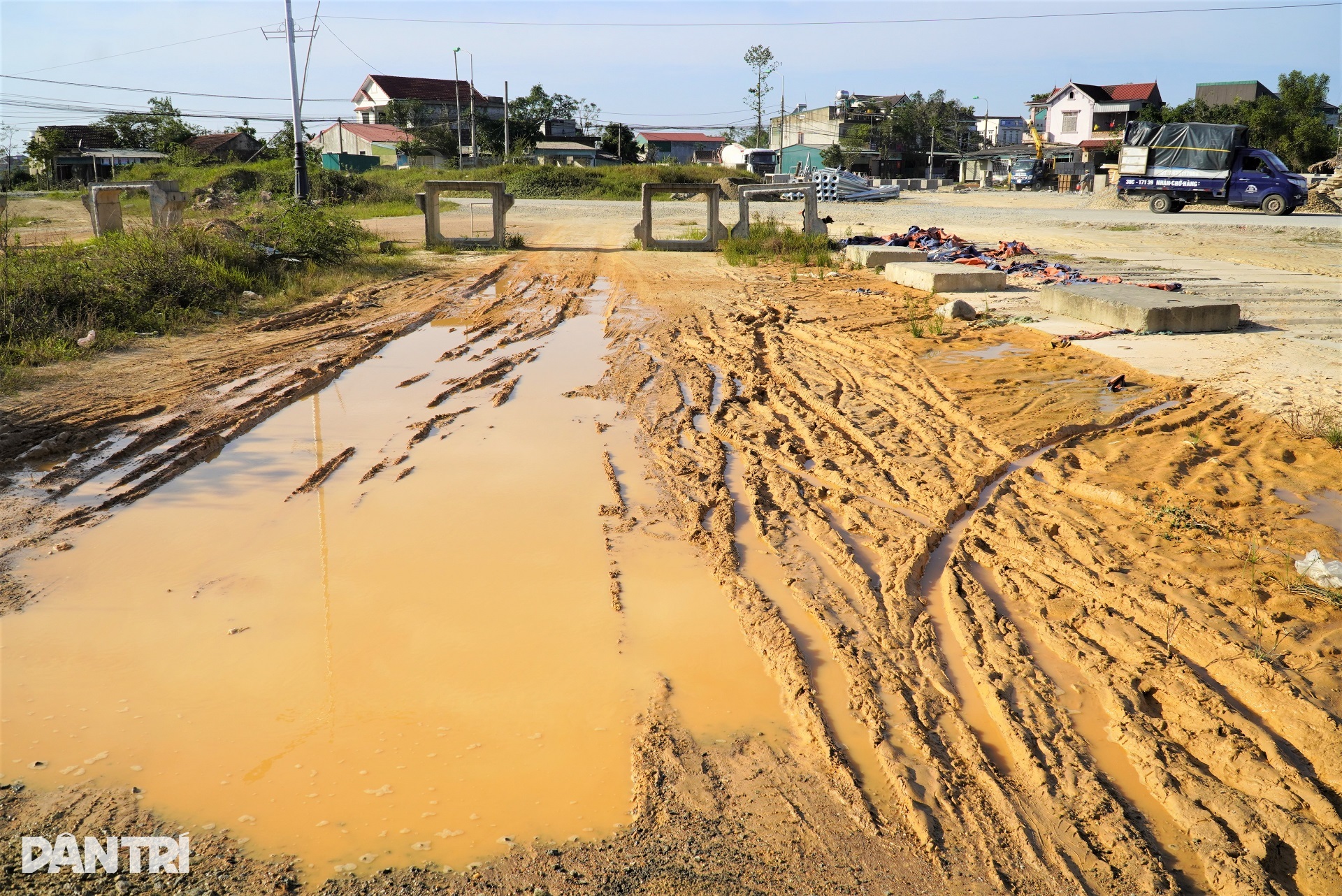 Nhiều dự án trăm tỷ ở Hà Tĩnh thi công đứt đoạn - 5