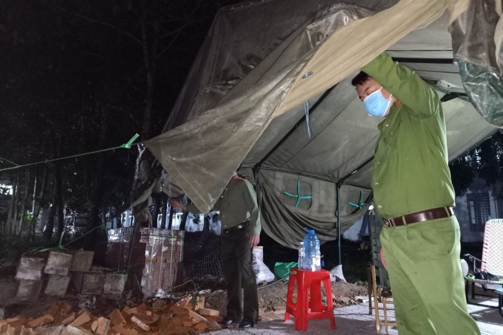 Những đêm trắng của cán bộ, chiến sĩ ở khu F0 - 3 Những đêm trắng của cán bộ, chiến sĩ ở khu F0 - 3