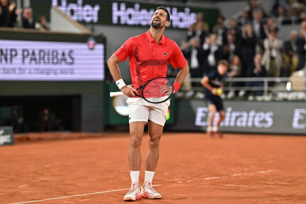 Djokovic bị nghi ngờ về khả năng giành Grand Slam thứ 25 - 1 Djokovic bị nghi ngờ về khả năng giành Grand Slam thứ 25 - 1