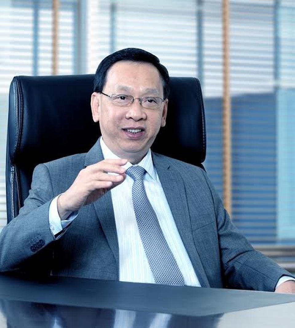 Những người “siêu giàu” bước ra từ… bục giảng - 3 Những người “siêu giàu” bước ra từ… bục giảng - 3