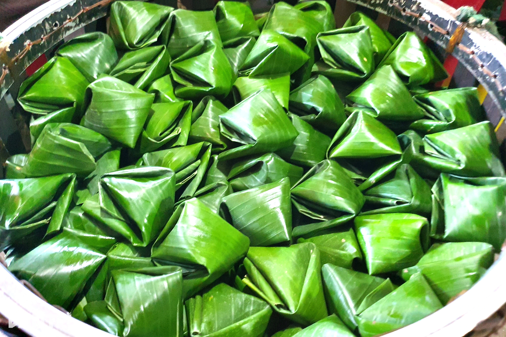 Thế hệ thứ 3 làm bánh thở hương trời, hít khí biển, gói không kịp nghỉ - 3 Thế hệ thứ 3 làm bánh thở hương trời, hít khí biển, gói không kịp nghỉ - 3