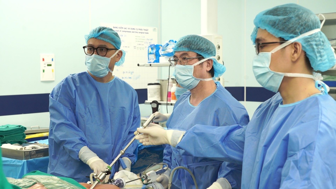 Phẫu thuật nội soi kết hợp điều trị đa mô thức - khắc tinh của ung thư thực quản - 1 Phẫu thuật nội soi kết hợp điều trị đa mô thức - khắc tinh của ung thư thực quản - 1