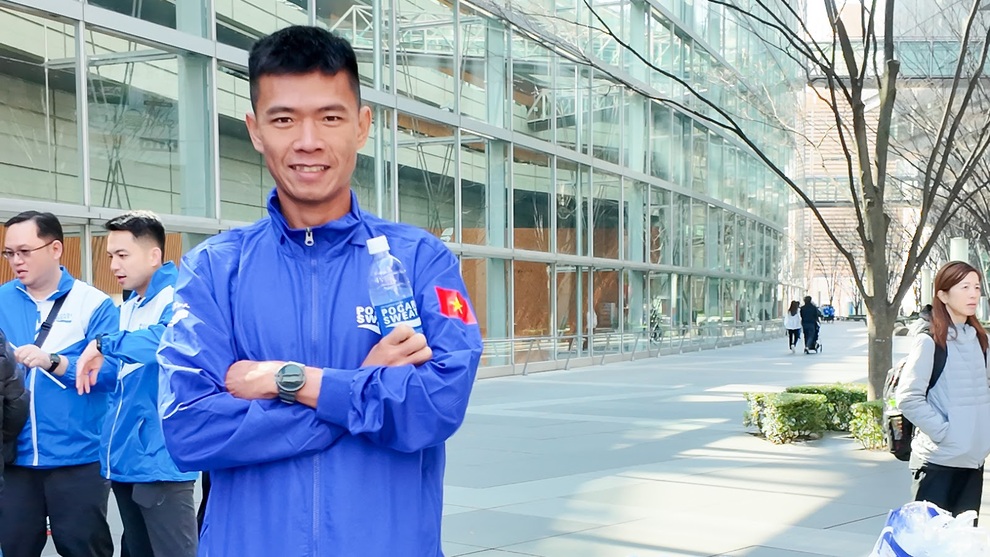 Hứa Thuận Long: Bước chạy kiên cường tại Tokyo Marathon 2025 - 2 Hứa Thuận Long: Bước chạy kiên cường tại Tokyo Marathon 2025 - 2