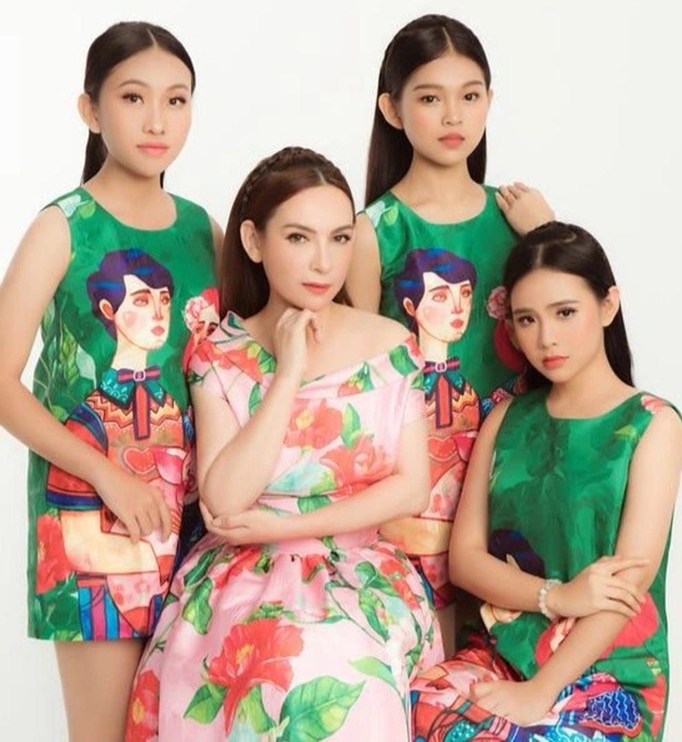 Phi Nhung - cuộc đời tài hoa và tuổi thơ cơ cực - 9