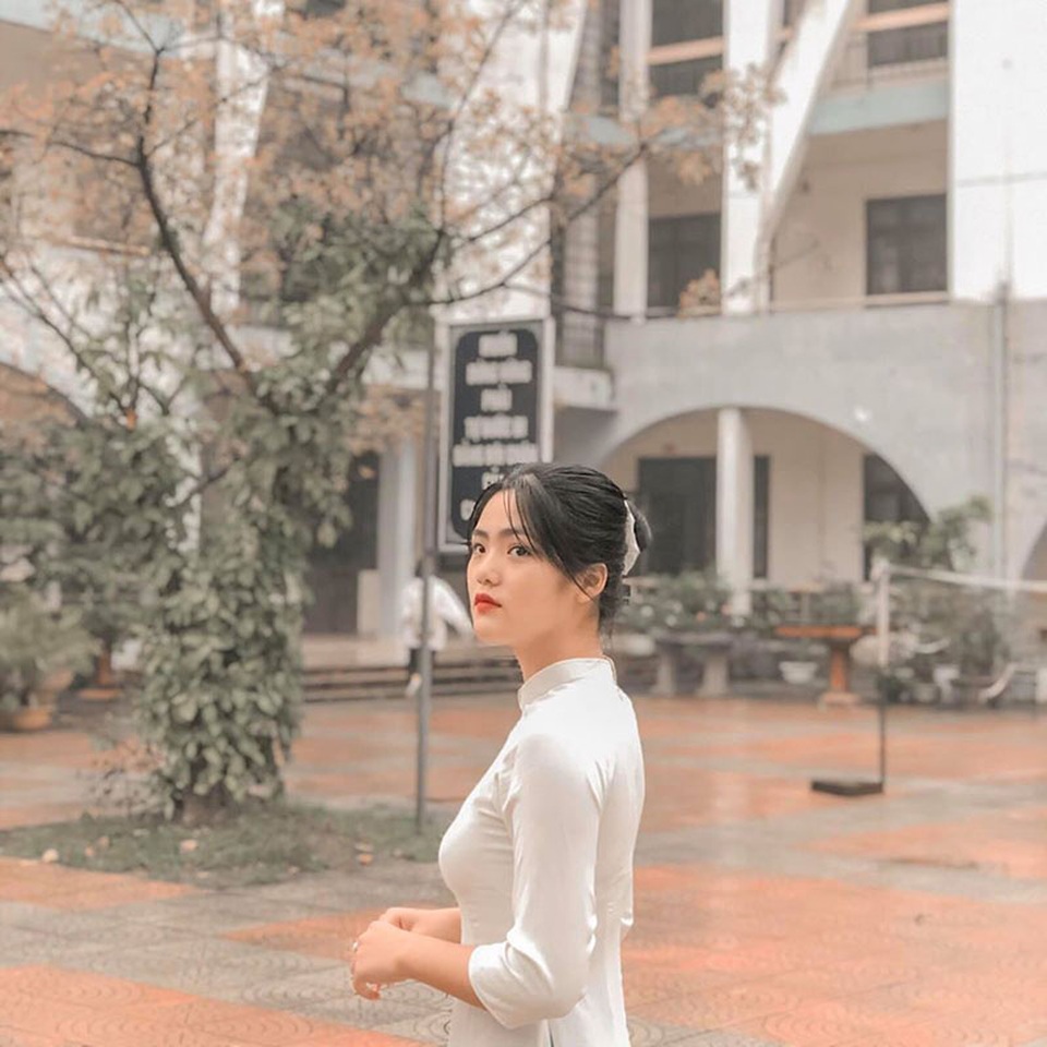Nữ sinh Bắc Ninh bỗng nổi tiếng do xuất hiện tại chương trình Olympia - 4 Nữ sinh Bắc Ninh bỗng nổi tiếng do xuất hiện tại chương trình Olympia - 4