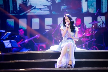 Thu Phương: “20 năm mới dám hát lại Mắt buồn”