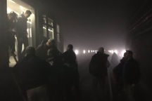 Đường tàu điện ngầm ở Brussels ngập khói đen sau vụ nổ lớn