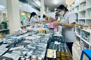 Chính phủ ban hành Nghị quyết tháo gỡ khó khăn về thuốc, thiết bị y tế