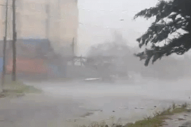 Sau bão, các tỉnh miền Trung đối mặt với mưa lớn