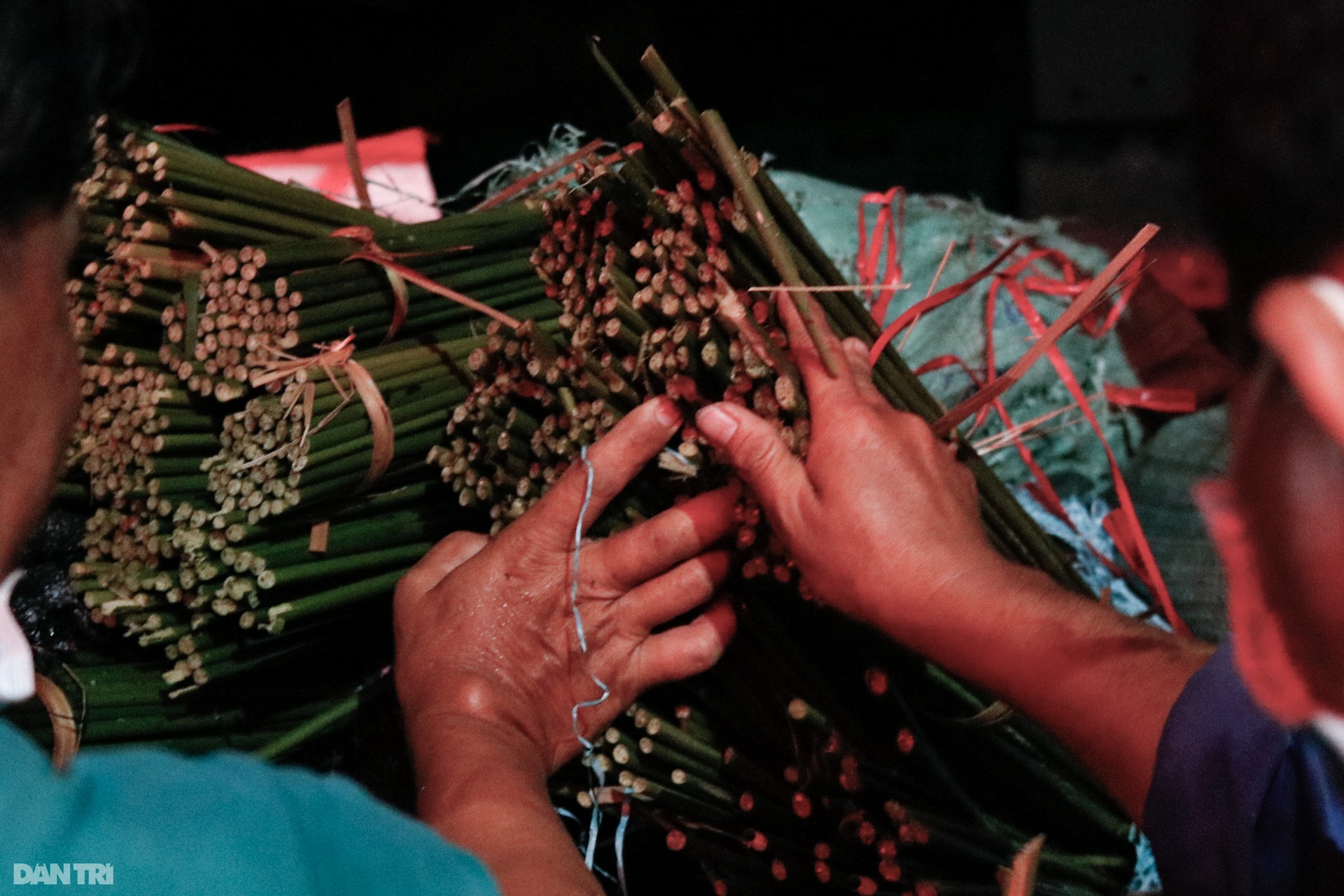 Chợ lá dong lâu đời nhất Sài Gòn tấp nập ngày giáp Tết - 9