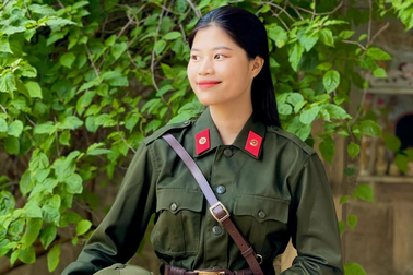 Cô gái Quảng Trị nghỉ việc lương 18 triệu đồng/tháng để lên đường nhập ngũ