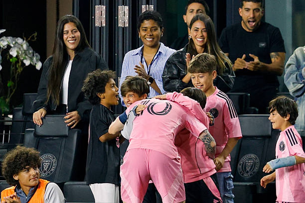 Lionel Messi hóa siêu nhân, Inter Miami thoát hiểm lọt vào bán kết - 2 Lionel Messi hóa siêu nhân, Inter Miami thoát hiểm lọt vào bán kết - 2