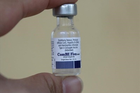 Bé 2 tháng tử vong sau tiêm vắc xin ComBE Five có thể do sốc phản vệ