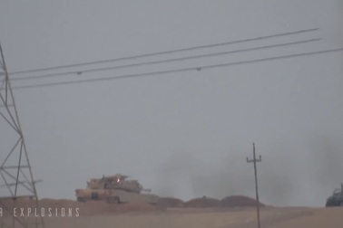 Mỹ bắt đầu can thiệp vào Raqqa, đón đường IS