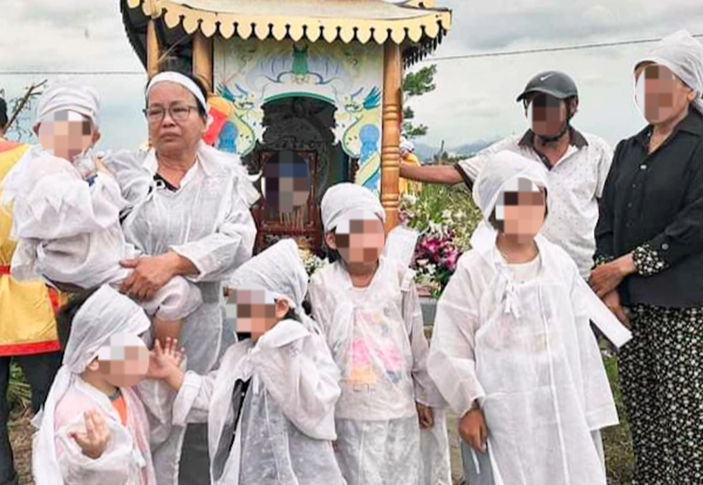 Mẹ nhảy cầu để 5 con nhỏ bơ vơ, cộng đồng mạng chung tay hỗ trợ - 2 Mẹ nhảy cầu để 5 con nhỏ bơ vơ, cộng đồng mạng chung tay hỗ trợ - 2