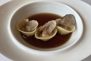 Lợi ích của “kim cương đen” trong thực đơn Hàn Quốc chiêu đãi lãnh đạo APEC