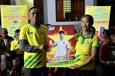 Bố mẹ Công Phượng chia sẻ cảm xúc về trận chung kết AFF Cup 2018