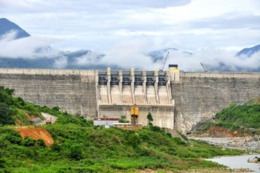 Trên 2.800 người tham gia diễn tập ứng phó động đất ở Sông Tranh 2