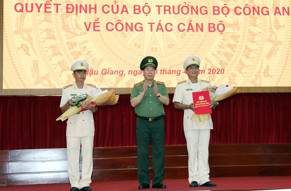 Hậu Giang có tân giám đốc Công an tỉnh - 1 Hậu Giang có tân giám đốc Công an tỉnh - 1