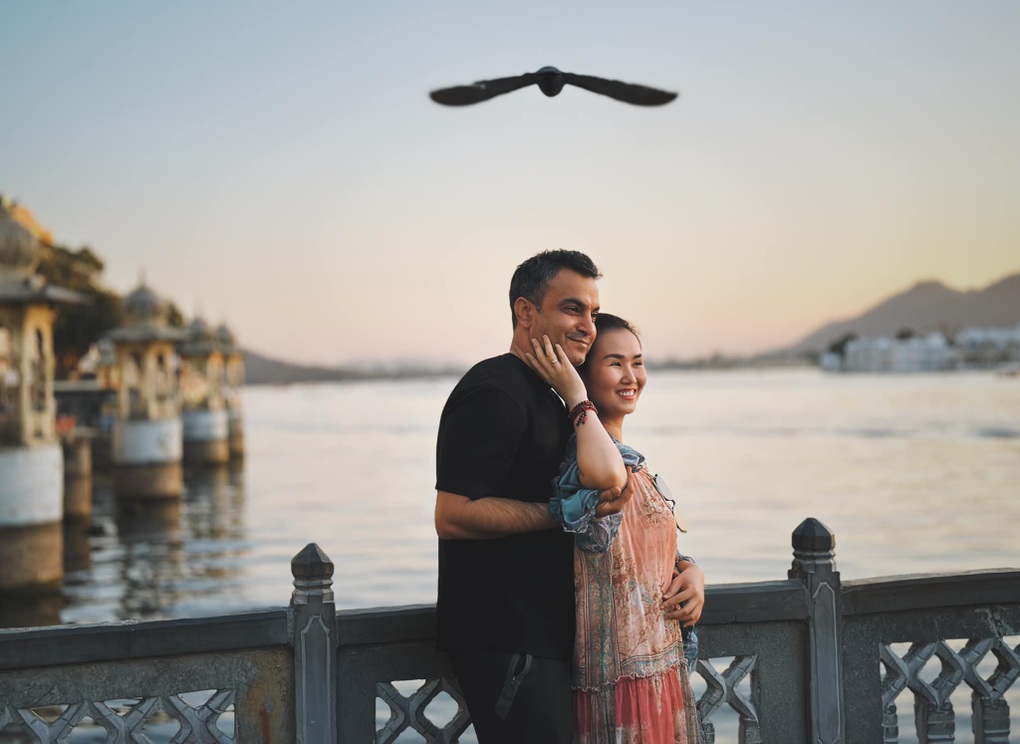 Võ Hạ Trâm kể về cuộc hôn nhân 4 năm chưa bao giờ cãi vã với chồng Ấn Độ - 1 Võ Hạ Trâm kể về cuộc hôn nhân 4 năm chưa bao giờ cãi vã với chồng Ấn Độ - 1