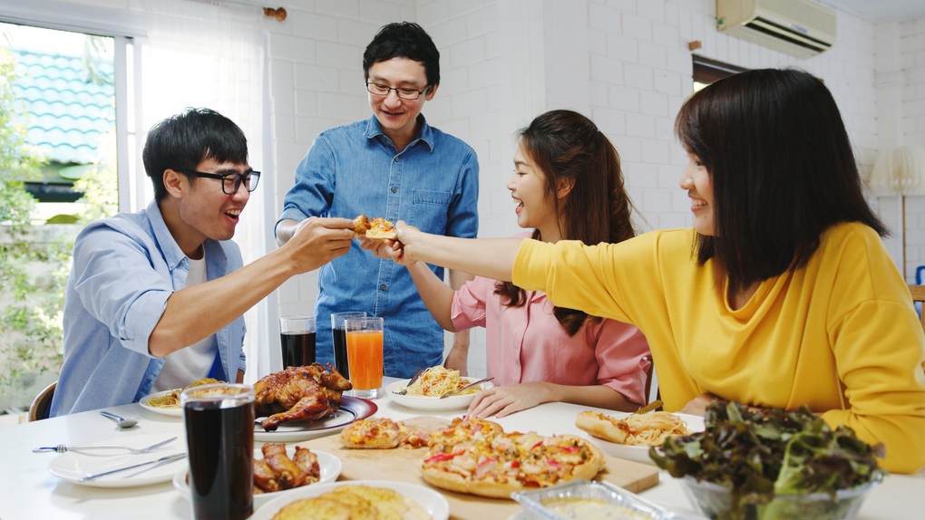Giữa muôn kiểu tiệc tùng của người trẻ hiện đại, bạn chọn kiểu nào? - 3 Giữa muôn kiểu tiệc tùng của người trẻ hiện đại, bạn chọn kiểu nào? - 3