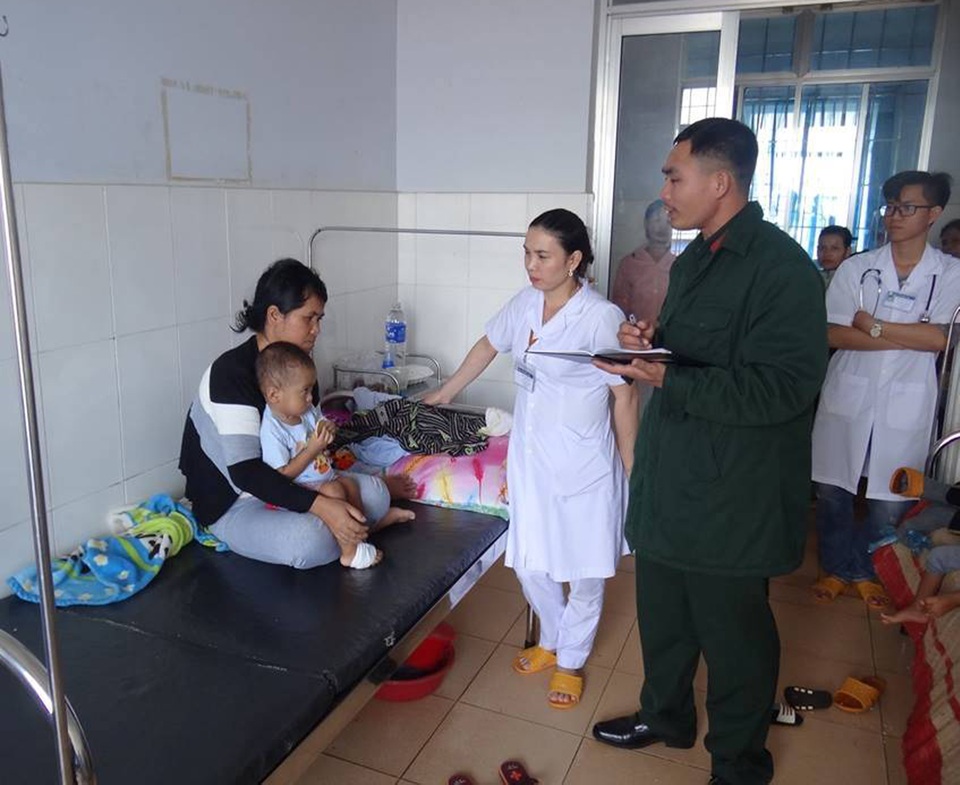 Chàng Trung úy quân đội có duyên nợ với những mảnh đời bất hạnh - 1 Chàng Trung úy quân đội có duyên nợ với những mảnh đời bất hạnh - 1