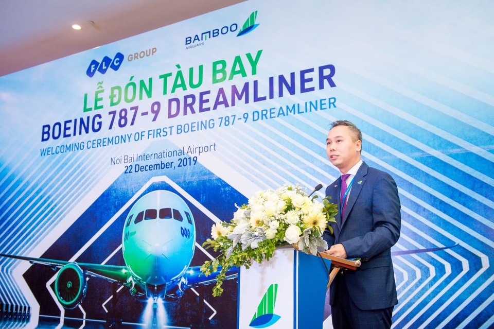 Cận cảnh Boeing 787-9 Dreamliner “Ha Long Bay”- máy bay thân rộng đầu tiên của một hãng hàng không tư nhân Việt Nam - 2 Cận cảnh Boeing 787-9 Dreamliner “Ha Long Bay”- máy bay thân rộng đầu tiên của một hãng hàng không tư nhân Việt Nam - 2