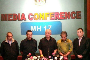 Thủ tướng Malaysia: MH17 không phát tín hiệu khẩn cấp