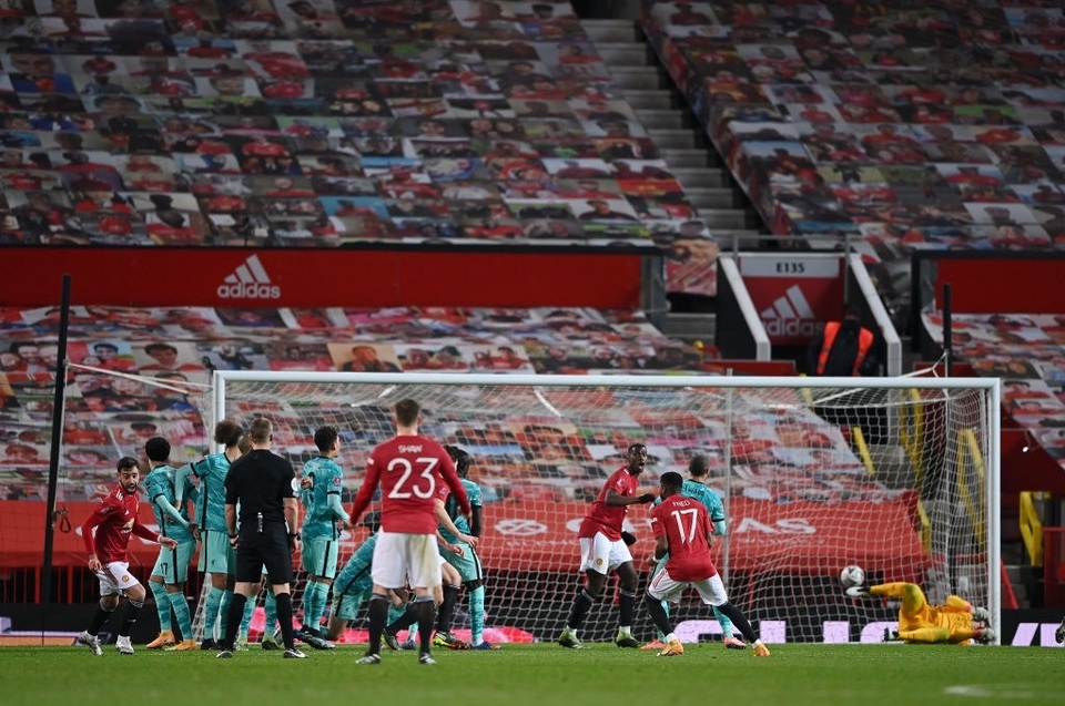 Những khoảnh khắc Man Utd vượt qua Liverpool ở Old Trafford - 18
