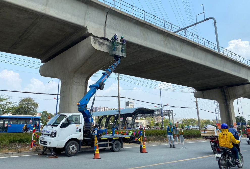 Sự cố rơi gối cao su dầm cầu Metro số 1 vẫn chưa được giải quyết - 5 Sự cố rơi gối cao su dầm cầu Metro số 1 vẫn chưa được giải quyết - 5