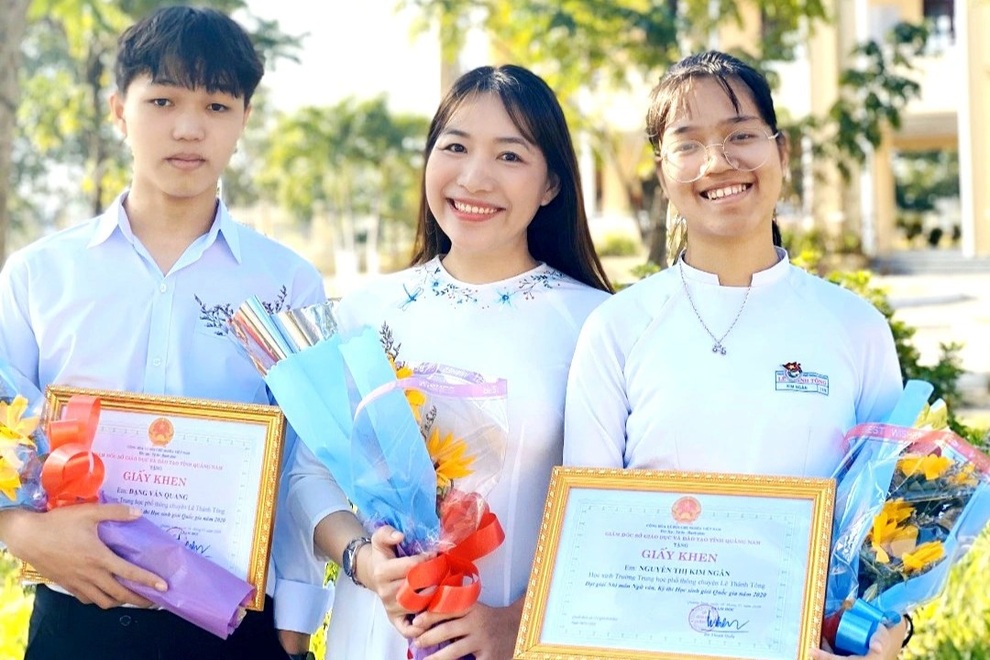 ĐH Ngoại thương hứa tạo điều kiện tốt nhất cho thí sinh đạt điểm 10 môn Văn - 1 ĐH Ngoại thương hứa tạo điều kiện tốt nhất cho thí sinh đạt điểm 10 môn Văn - 1