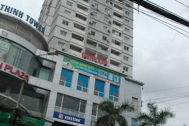 Rơi từ tầng 9 tòa nhà Hà Thành Plaza, bé trai tử vong