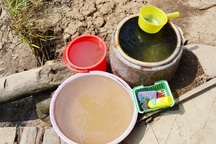 Xã nghèo quay quắt trong hạn, mặn