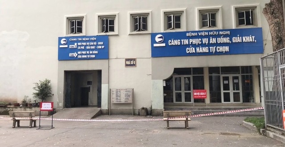 BV Hữu Nghị cách ly 15 người của Công ty Trường Sinh, đóng cửa nhà ăn - 1 BV Hữu Nghị cách ly 15 người của Công ty Trường Sinh, đóng cửa nhà ăn - 1