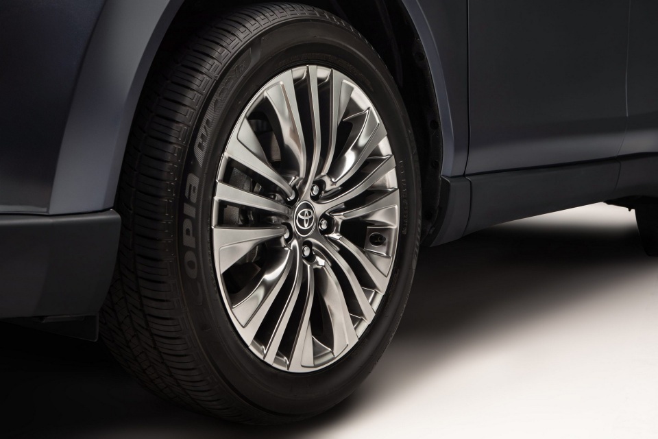 Toyota Venza trở lại - Ánh hào quang liệu có còn? - 8 Toyota Venza trở lại - Ánh hào quang liệu có còn? - 8