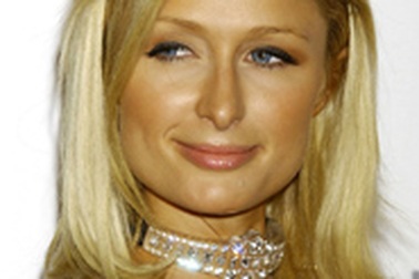 Paris Hilton lại viết blog 
