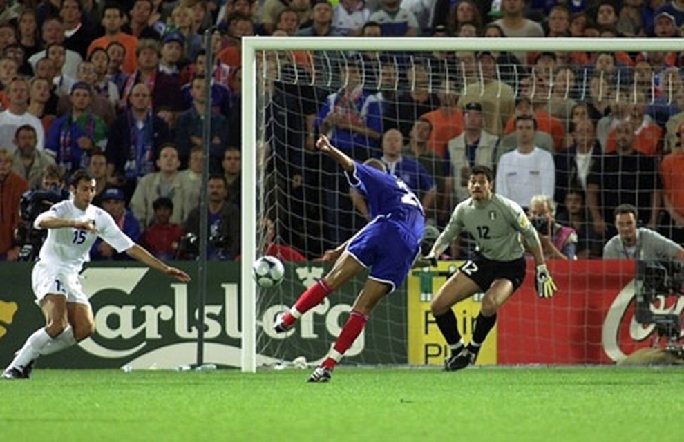 Lịch sử Euro 2000: Pháp lên ngôi sau trận chung kết kinh điển với Italia - 2 Lịch sử Euro 2000: Pháp lên ngôi sau trận chung kết kinh điển với Italia - 2